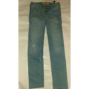 Hollister Jean